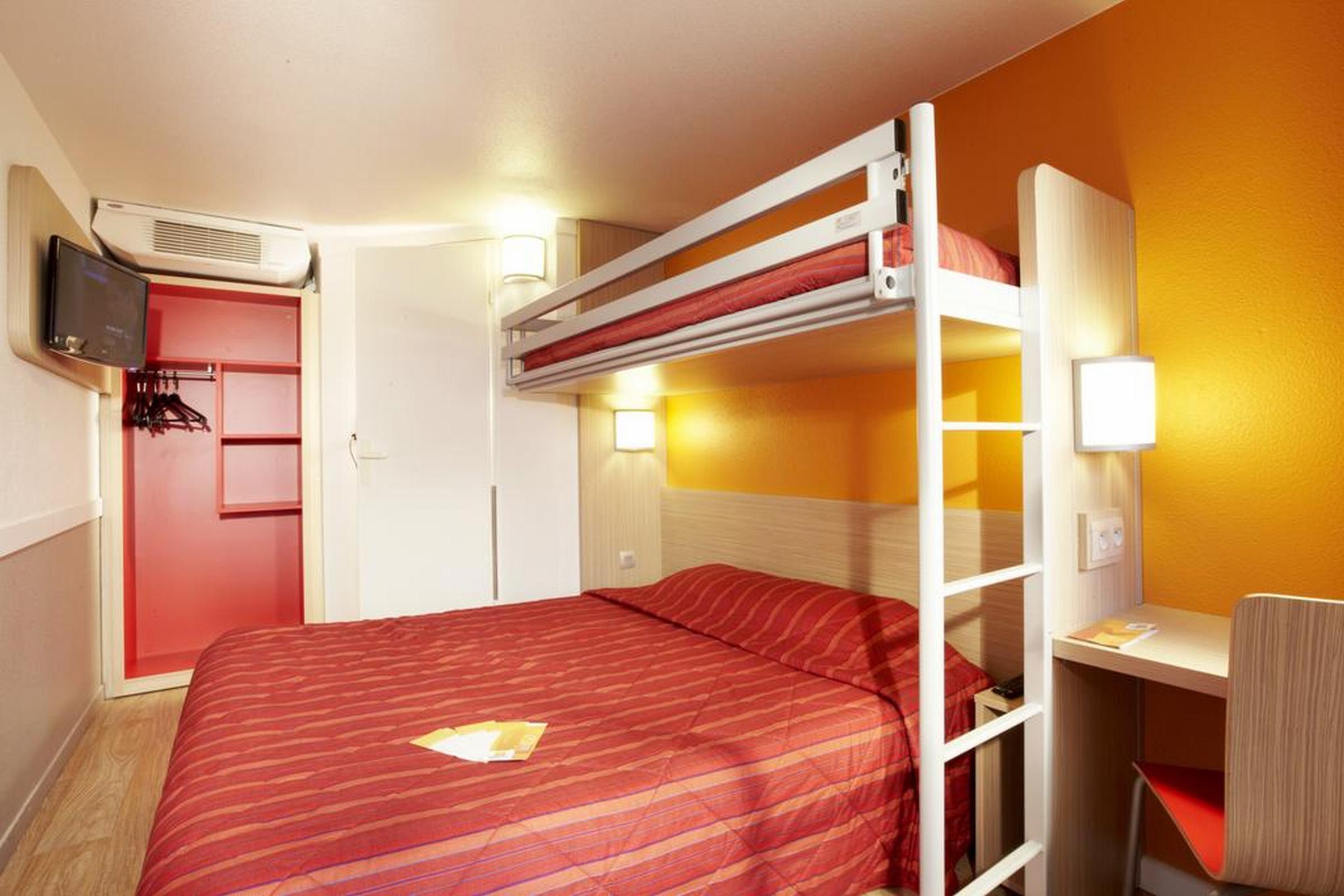 Premiere Classe Paris Ouest - Nanterre - La Defense Exterior foto