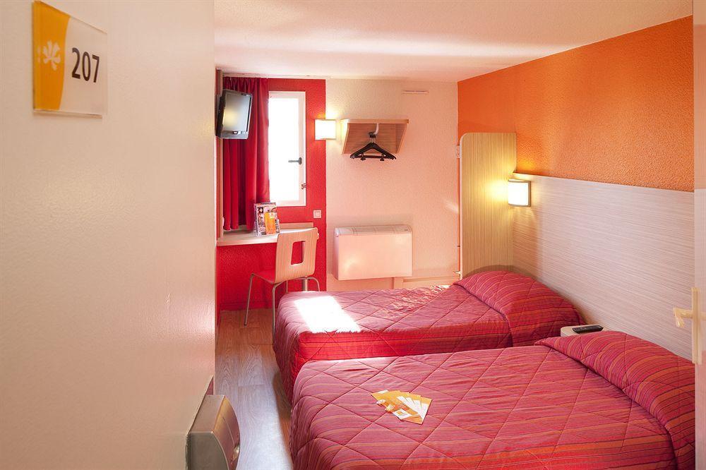 Premiere Classe Paris Ouest - Nanterre - La Defense Exterior foto
