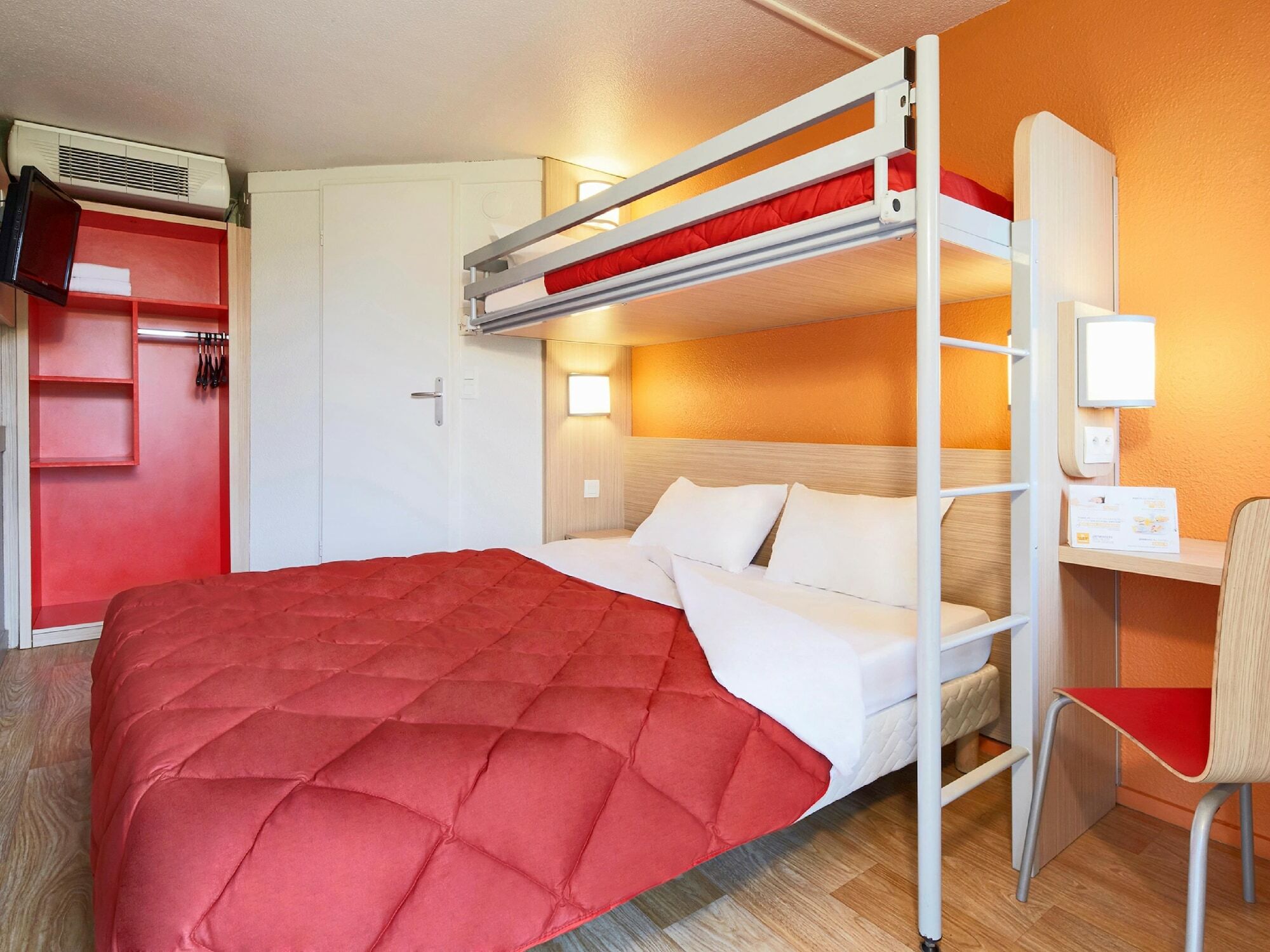 Premiere Classe Paris Ouest - Nanterre - La Defense Exterior foto
